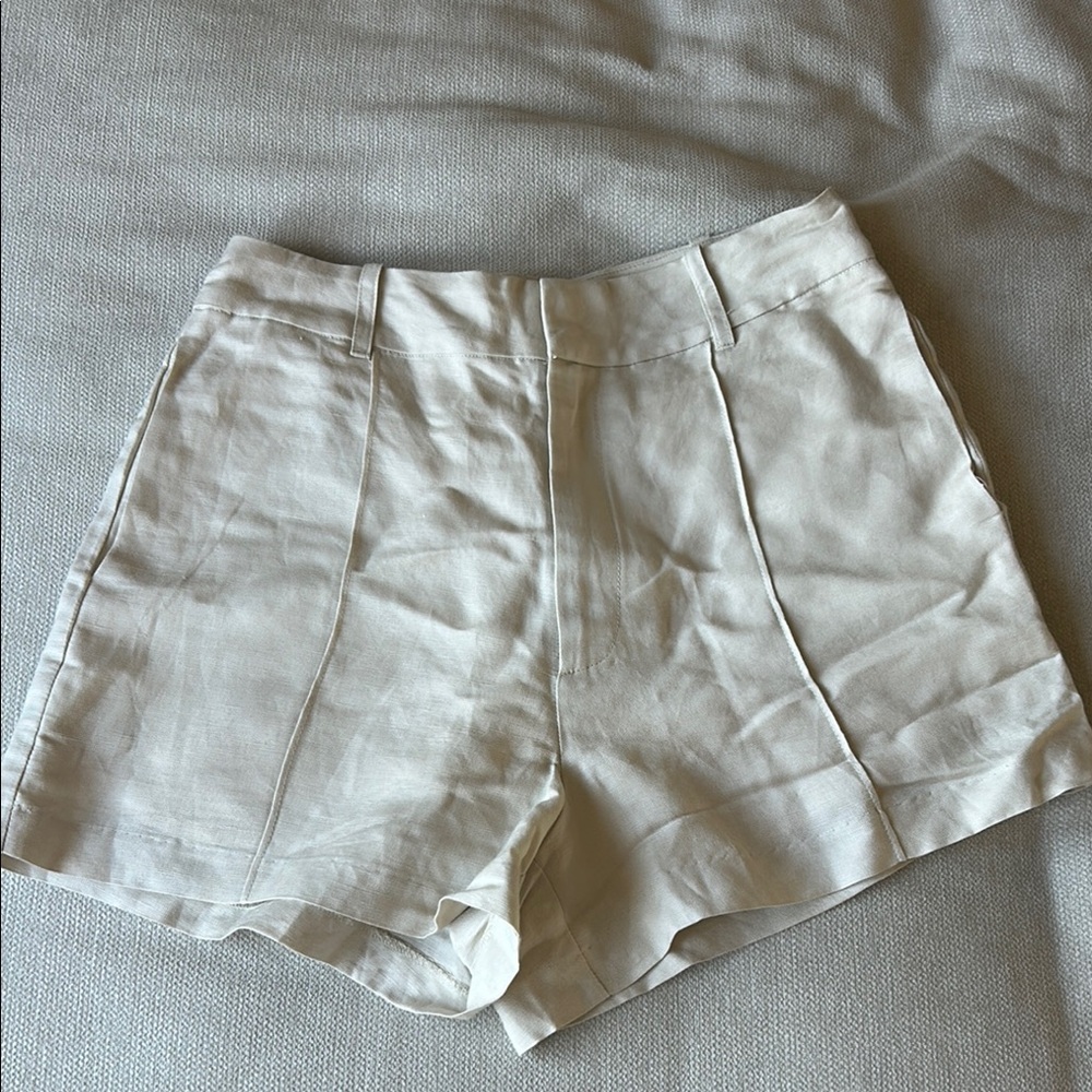 Astr Cream High Waist Shorts with Modern Appeal